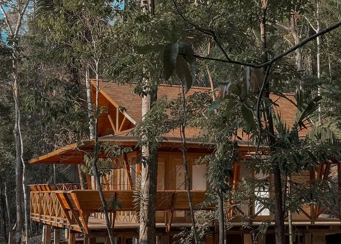 Akua Villas Mentawai